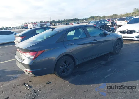 2023 Hyundai Elantra Sel z USA, uszkodzony, nr VIN KMHLM4AG2PU627964